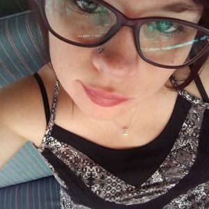 Meet your Posher, Stacy